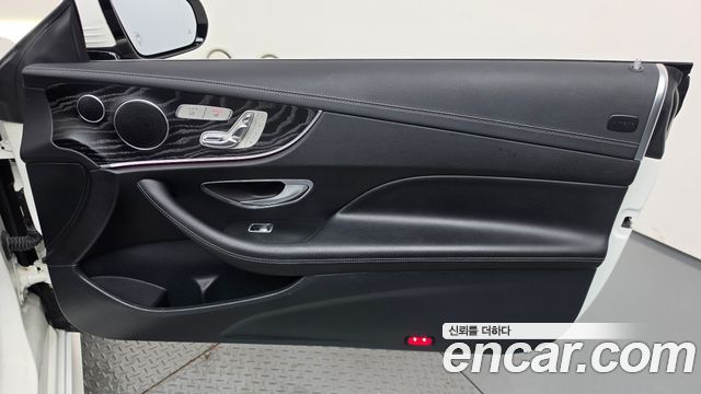 Mercedes-Benz E-Class 2018 — photo 15