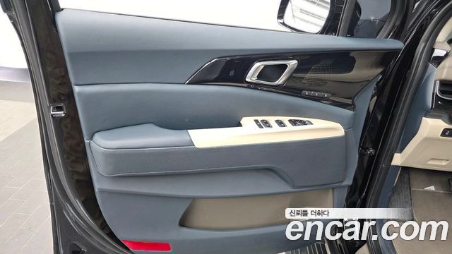 Kia Canival 2025 — photo 14