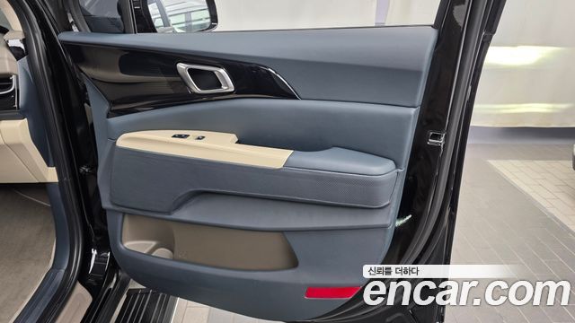 Kia Canival 2025 — photo 15