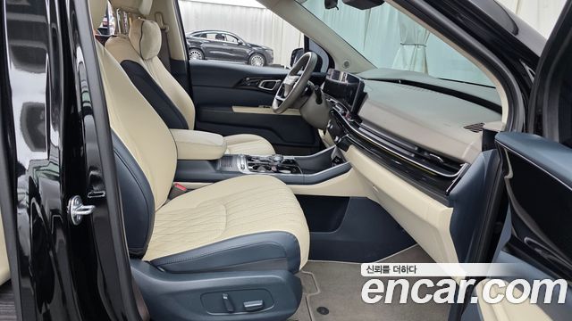 Kia Canival 2025 — photo 16