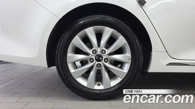 Kia K5 2016 — photo 5
