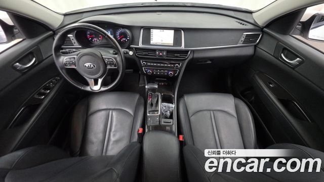 Kia K5 2016 — photo 10