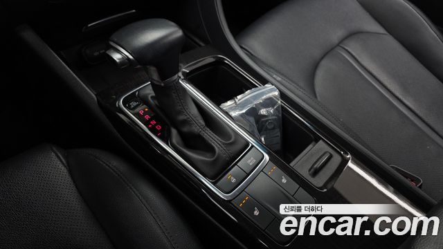 Kia K5 2016 — photo 12
