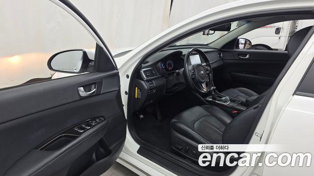 Kia K5 2016 — photo 13