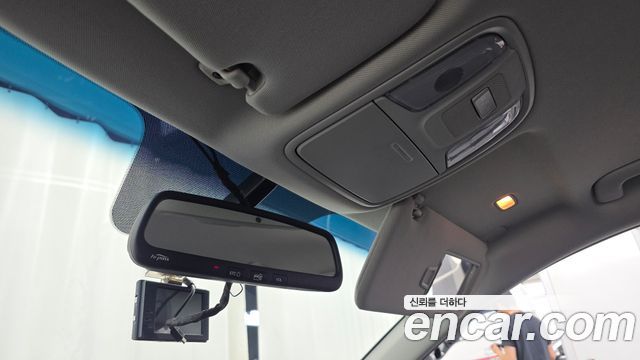 Kia K5 2016 — photo 24