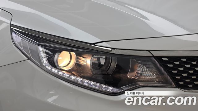 Kia K5 2016 — photo 8