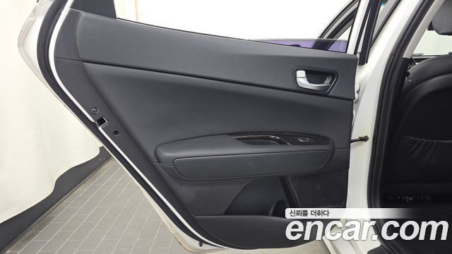 Kia K5 2016 — photo 15