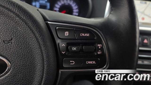 Kia K5 2016 — photo 16