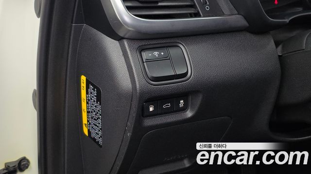 Kia K5 2016 — photo 28