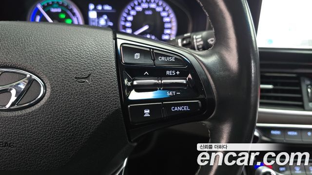 Hyundai Grandeur 2018 — photo 15