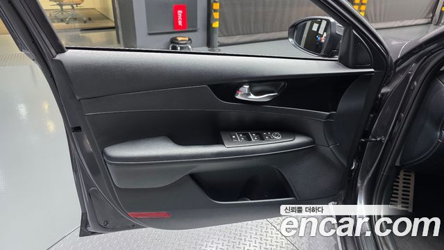 Kia K3 2024 — photo 14