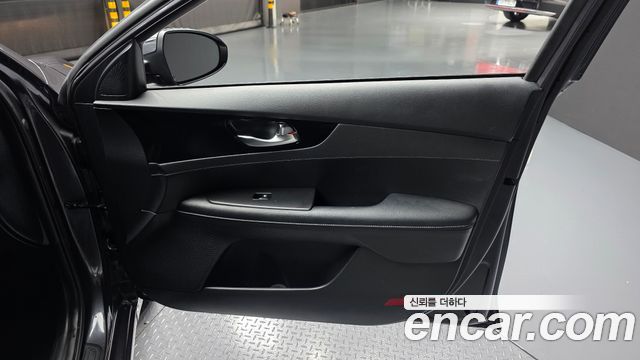 Kia K3 2024 — photo 15