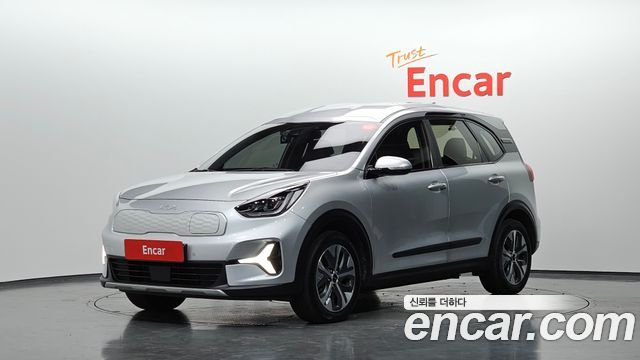 Kia Niro 2023 — photo 1