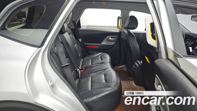 Kia Niro 2023 — photo 11