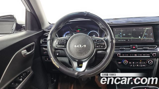Kia Niro 2023 — photo 13