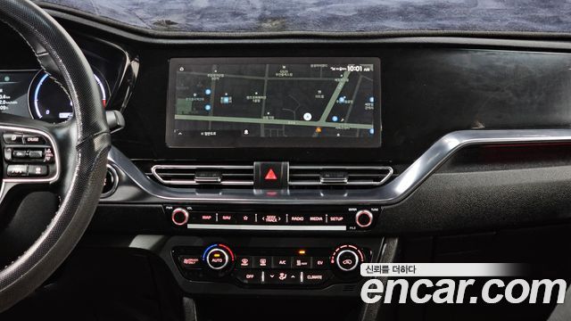 Kia Niro 2023 — photo 14