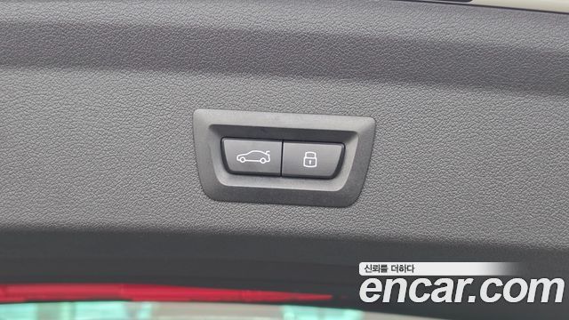 BMW 1-Series 2026 — photo 20