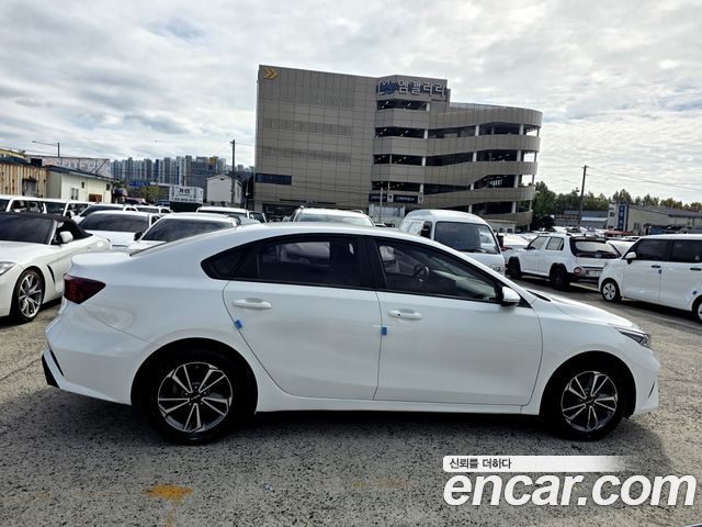 Kia K3 2022 — photo 4