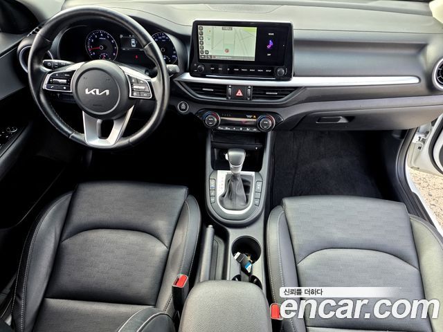 Kia K3 2022 — photo 11