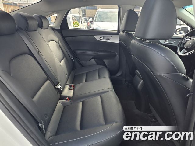 Kia K3 2022 — photo 14