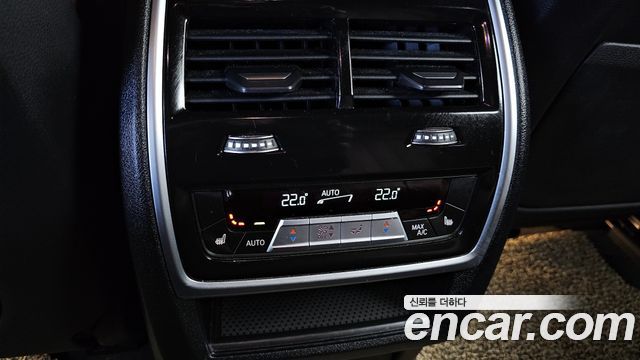 BMW X6 2022 — photo 25