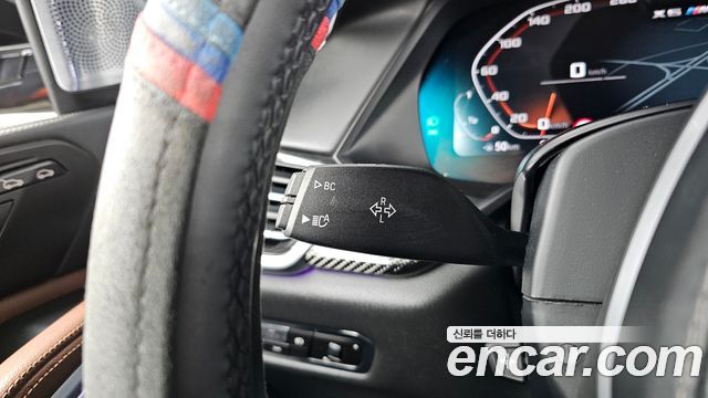 BMW X6 2022 — photo 35