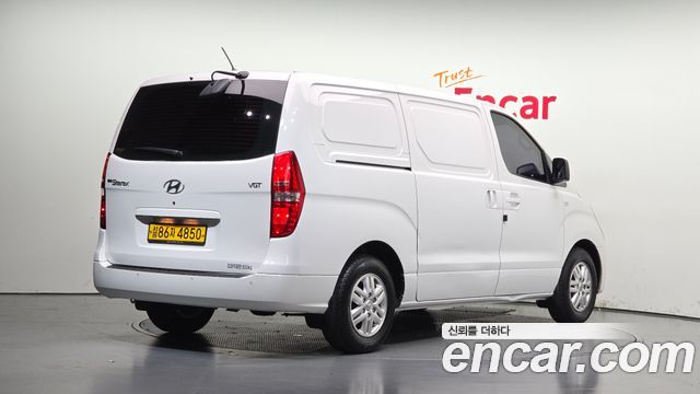Hyundai Starex 2016 — photo 2