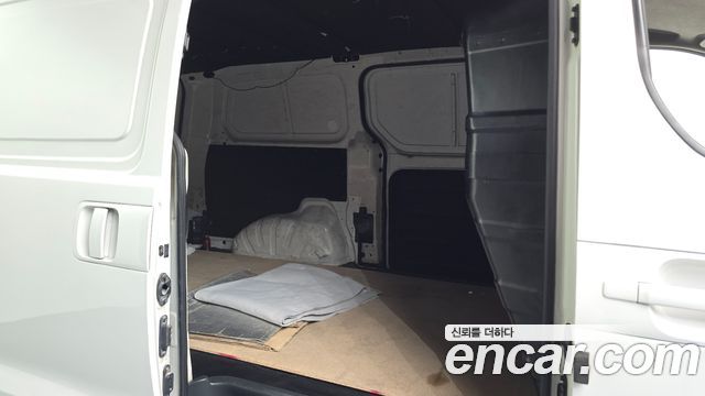 Hyundai Starex 2016 — photo 12