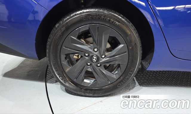 Hyundai AVANTE 2023 — photo 5