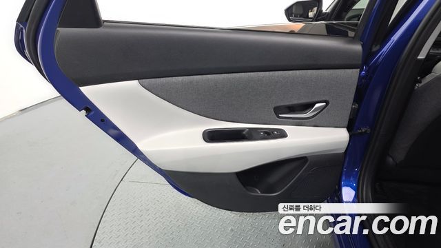 Hyundai AVANTE 2023 — photo 15