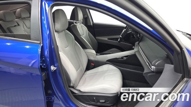 Hyundai AVANTE 2023 — photo 16