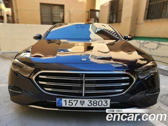 Mercedes-Benz E-Class 2024 — photo 5