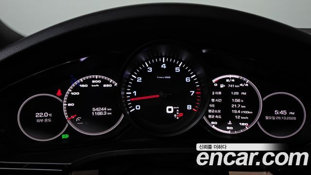 Porsche Cayenne 2019 — photo 8
