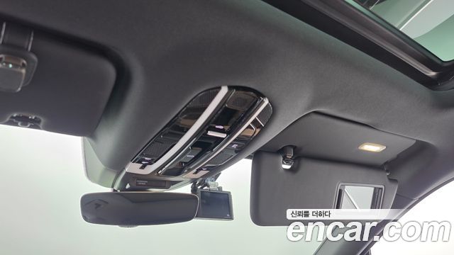 Porsche Cayenne 2019 — photo 20