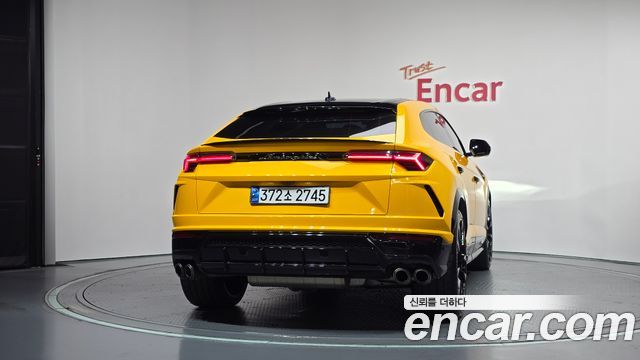 Lamborghini Urus 2020 — photo 4