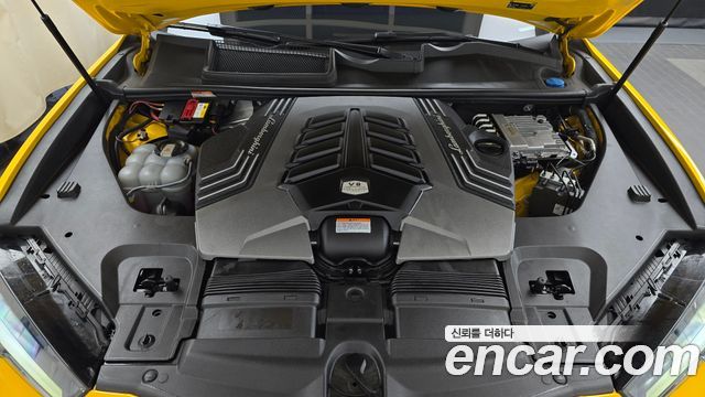 Lamborghini Urus 2020 — photo 6