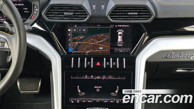 Lamborghini Urus 2020 — photo 18