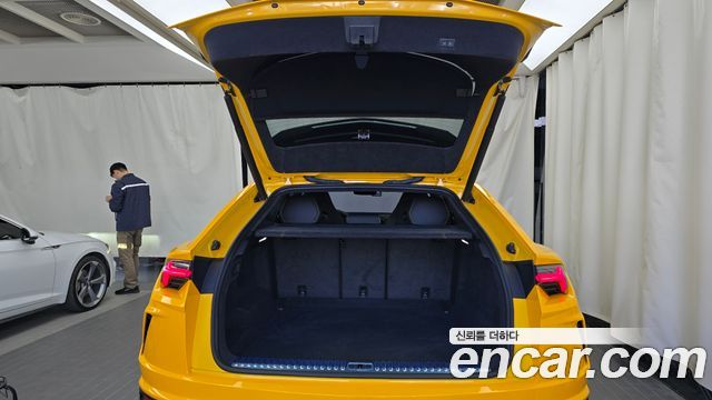 Lamborghini Urus 2020 — photo 24