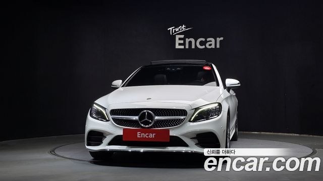 Mercedes-Benz C-Class 2023 — photo 3