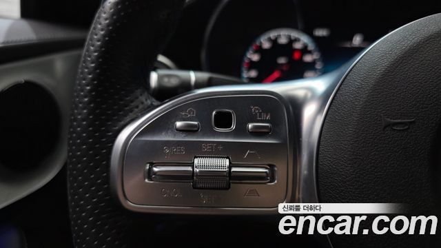 Mercedes-Benz C-Class 2023 — photo 23