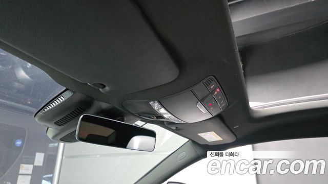 Mercedes-Benz C-Class 2023 — photo 26