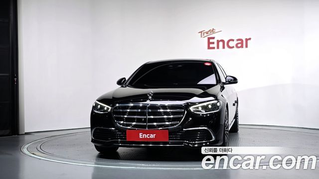 Mercedes-Benz S-Class 2023 — photo 3
