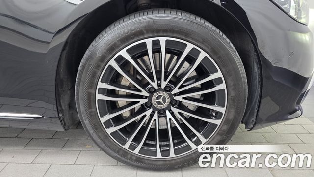 Mercedes-Benz S-Class 2023 — photo 7