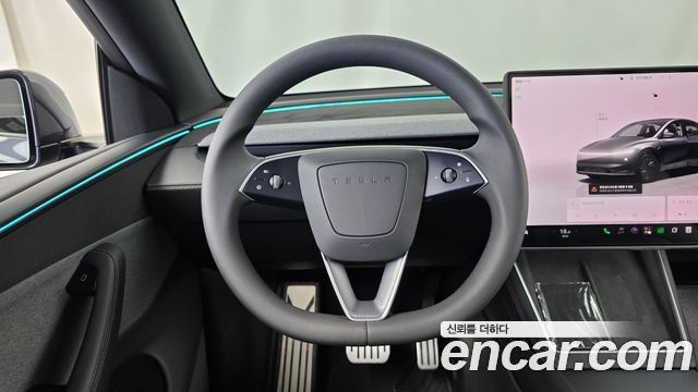 Tesla Model Y 2026 — photo 18