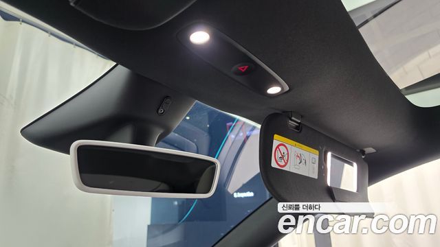 Tesla Model Y 2026 — photo 32
