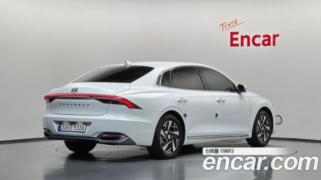 Hyundai Grandeur 2023 — photo 2