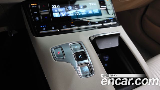 Hyundai Grandeur 2023 — photo 9
