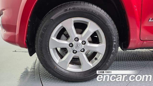 Toyota RAV4 2012 — photo 5