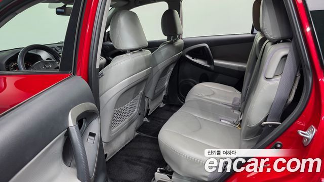 Toyota RAV4 2012 — photo 12