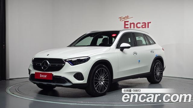 Mercedes-Benz GLC-Class 2026 — photo 1
